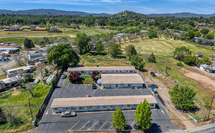 Pictures of Multifamily property located at 2815 Lakeshore Blvd, Lakeport, CA 95453 for sales - image #1