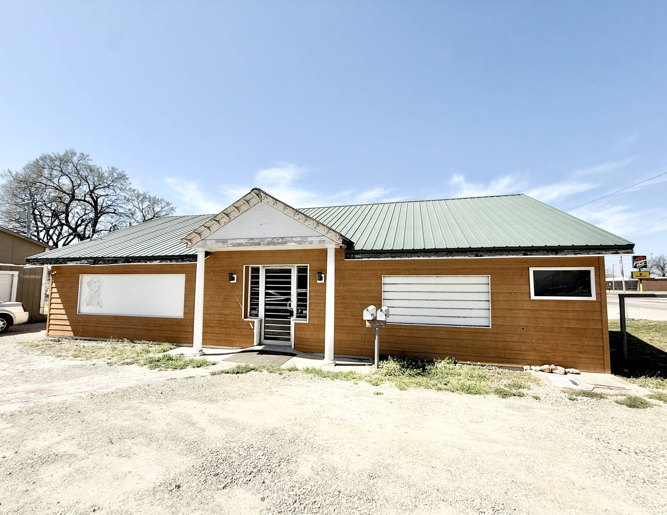515 W Doolin Ave, Blackwell, OK 74631