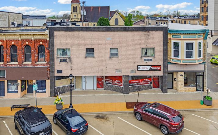 309-313 W Milwaukee St, Janesville