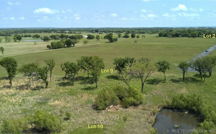 7601 Homestead Drive, Mounds