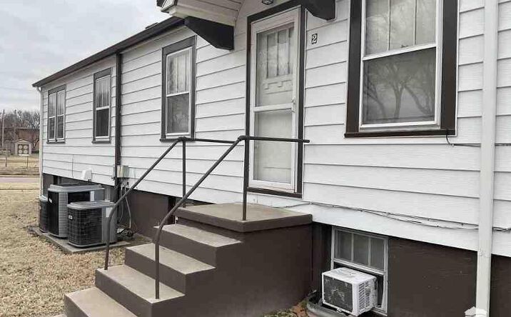 Pictures of Multifamily property located at 139 W 2nd Street, Junction City, KS 66441 for sales - image #1