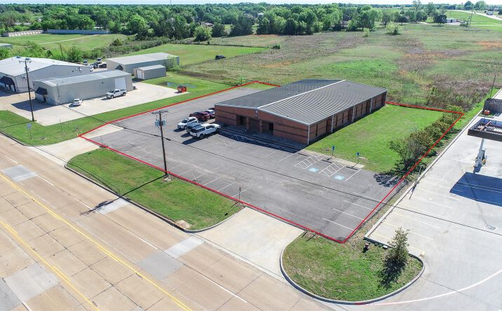 Pictures of Special Purpose property located at 2625 S Church St, Paris, TX 75460 for sales - image #1