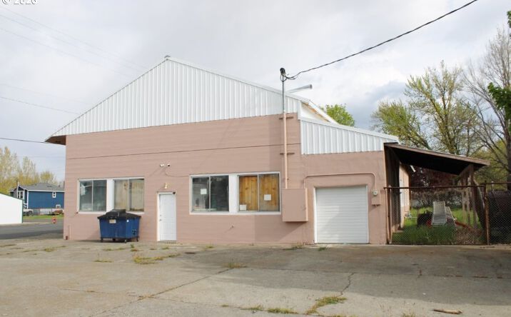 151 N 3RD ST, Athena