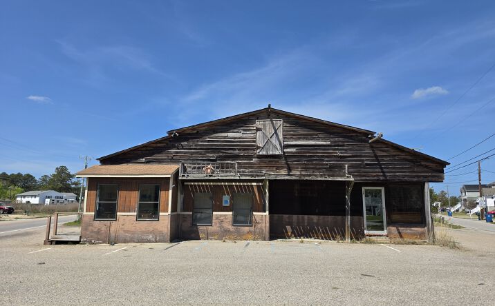 Pictures of Special Purpose property located at 1165 Poquoson Ave, Poquoson, VA 23662 for sales - image #1