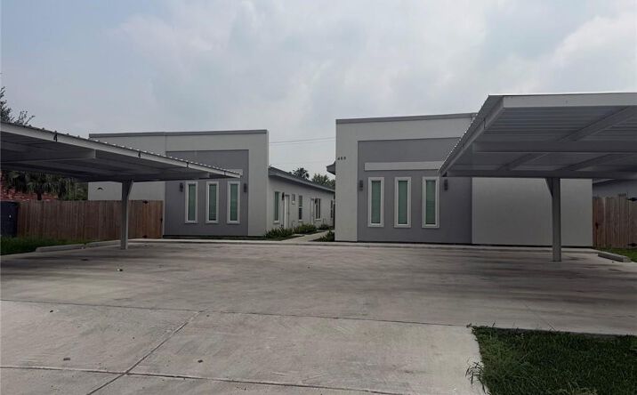 Pictures of Multifamily property located at 412 Gastel Circle, Edinburg, TX 78539 for sales - image #1