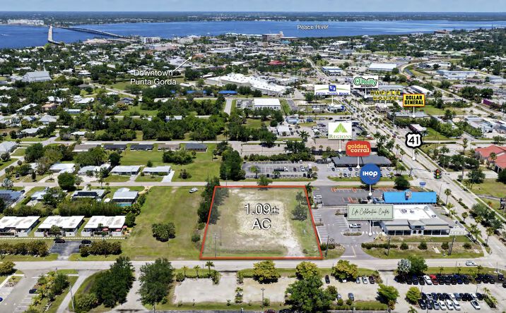 Pictures of Land property located at 120 W Henry St, Punta Gorda, FL 33950 for sales - image #1