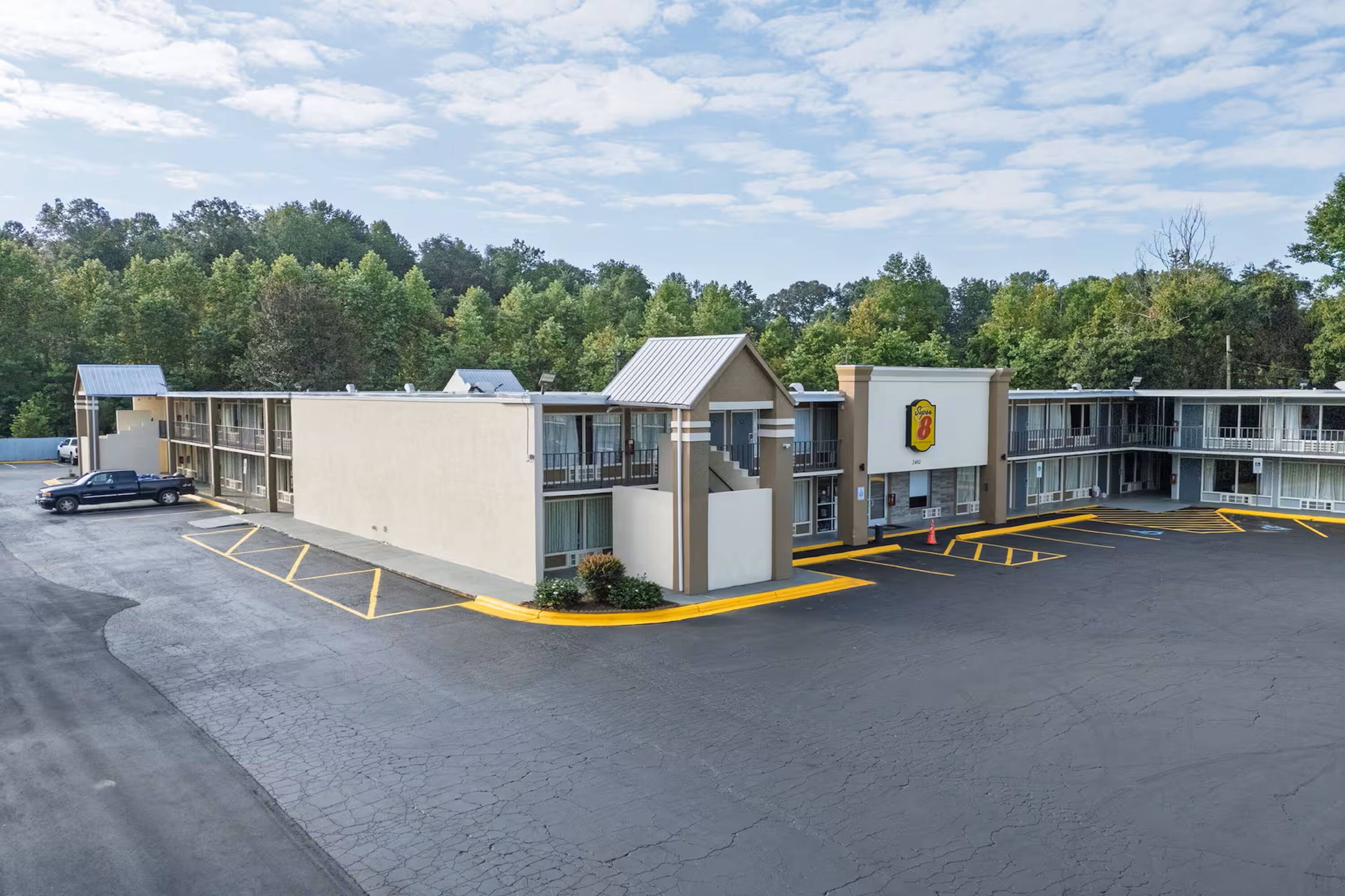 2402 South Sterling St, Morganton, NC 28655