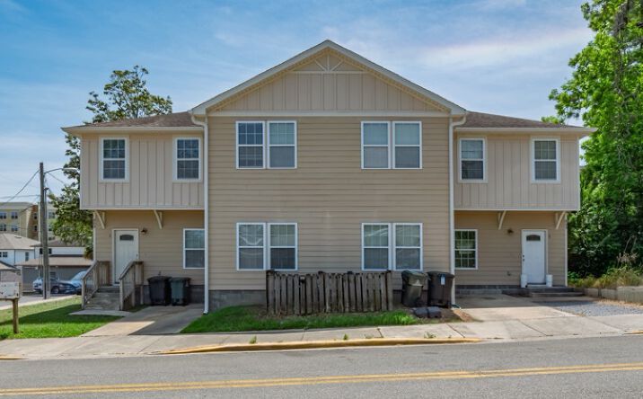 Pictures of Multifamily property located at 803 West Georgia Street, Tallahassee, FL 32304 for sales - image #1