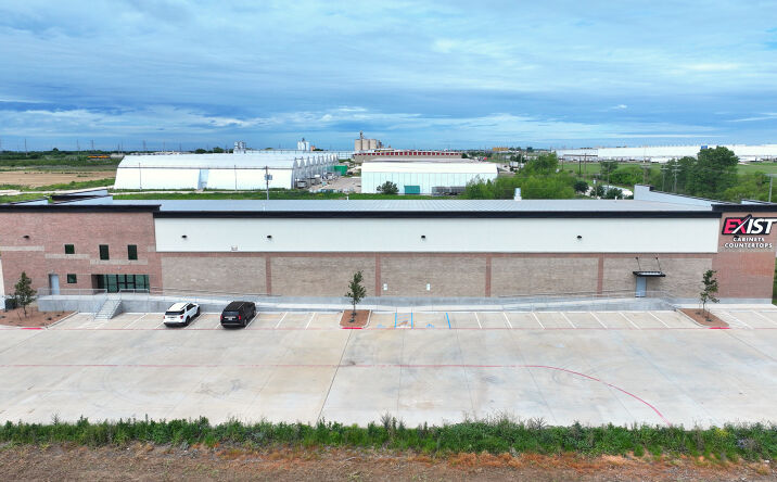 Pictures of Industrial property located at 1811 Sparks Dr., Cleburne, TX 76033 for sales - image #1