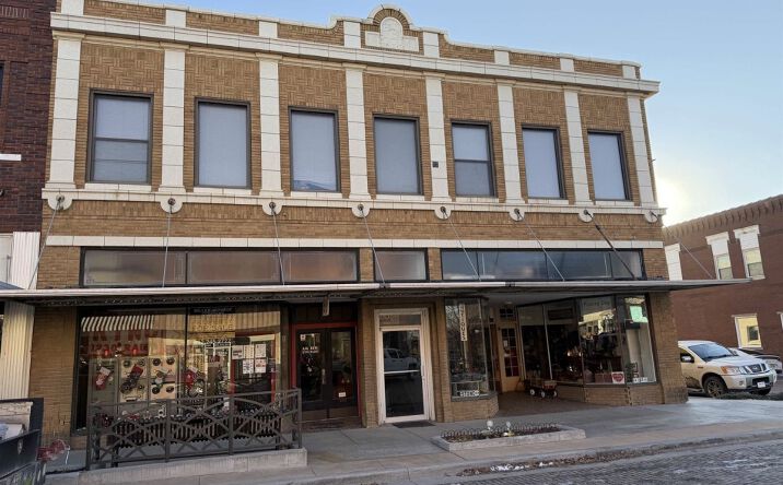 Pictures of Retail, Multifamily, Office property located at 1600 Stone Street, Falls City, NE 68355 for sales - image #1