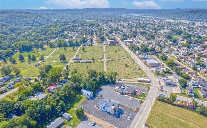 Pictures of Retail, Office property located at 2120 Freeport Rd, New Kensington, PA 15068 for sales - image #1