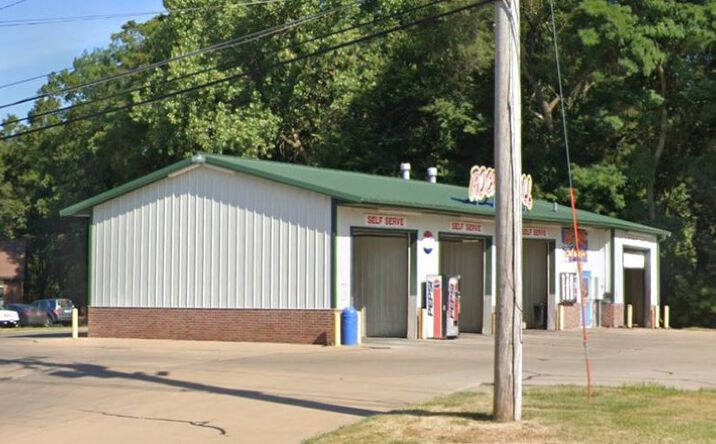 Pictures of Retail, Special Purpose, Business for Sale property located at 1881 30TH AVE, EAST MOLINE, IL 61244-5021 for sales - image #1