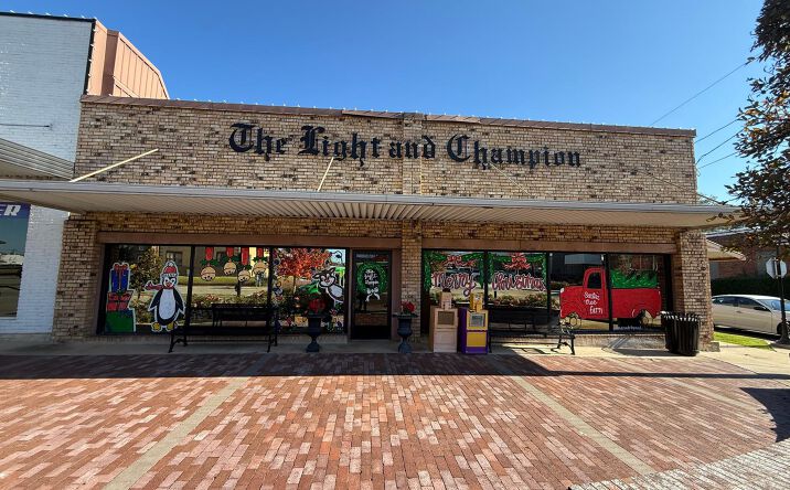 Pictures of Office property located at 137 San Augustine Street, Center, TX 75935 for sales - image #1