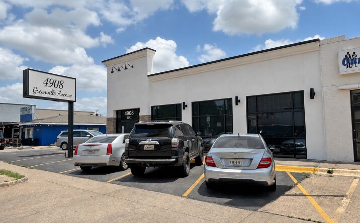 Pictures of Retail property located at 4908 GREENVILLE AVE, DALLAS, TX 75206 for sales - image #1