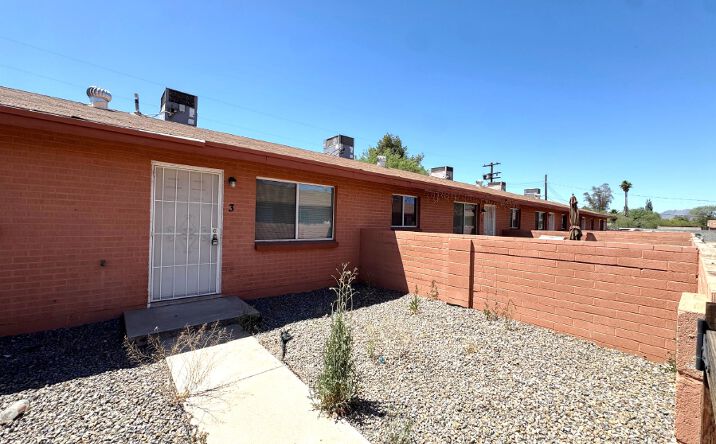 3521 N Flowing Wells Road, Tucson