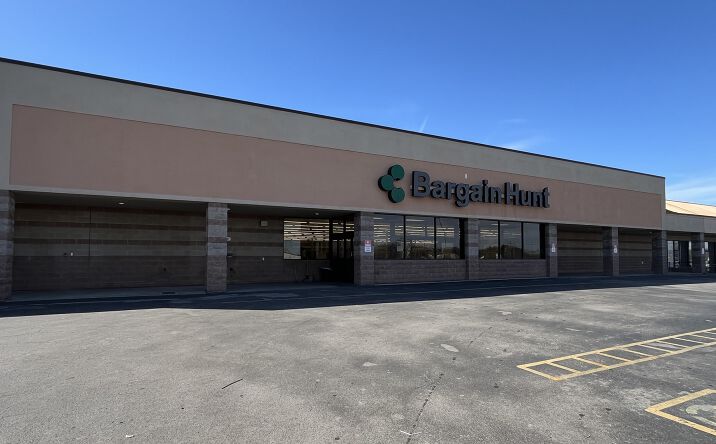 Pictures of Retail property located at 250 Country Village Drive, Smyrna, TN 37167 for sales - image #1