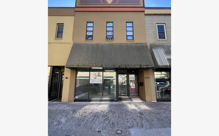 Pictures of Retail, Office, Mixed Use property located at 1614 SECOND AVE, ROCK ISLAND, IL 61201 for sales - image #1