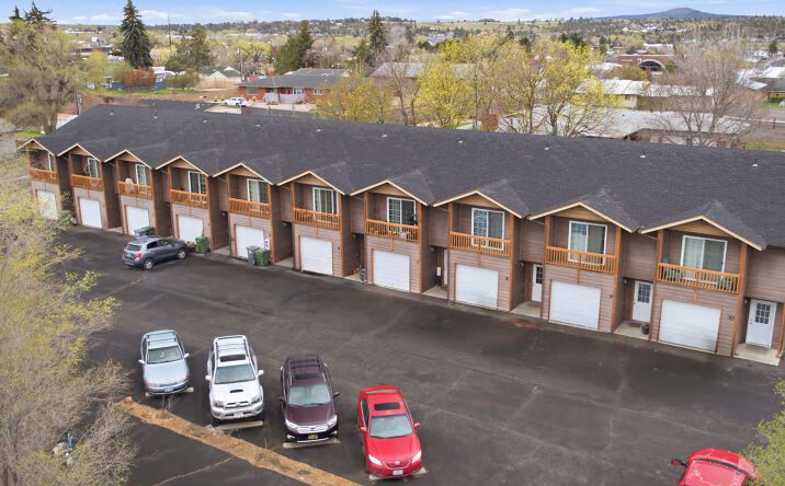 Pictures of Multifamily property located at 580 SE Duke St, Madras, OR 97741 for sales - image #1