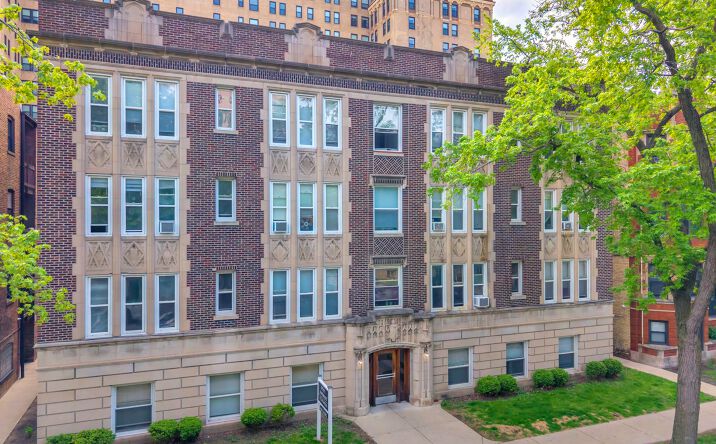 Pictures of Multifamily property located at 5465 S Everett Ave, Chicago, IL 60615 for sales - image #1