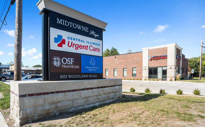 Pictures of Retail property located at 602 WOODLAWN RD, LINCOLN, IL 62656 for sales - image #1