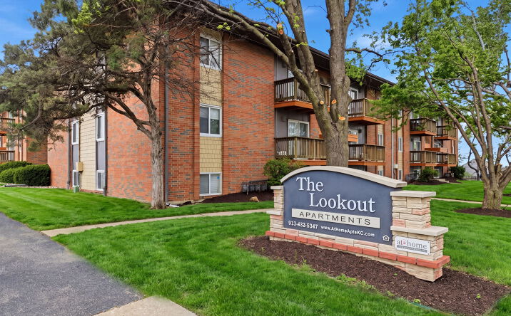 Pictures of Multifamily property located at 6212 SLATER ST, MERRIAM, KS 66202-2846 for sales - image #1