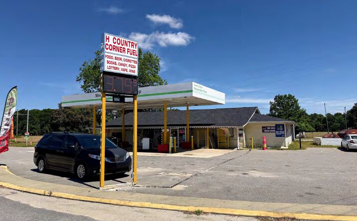 Pictures of Retail property located at 2500 Cashua Ferry Rd, Darlington, SC 29532 for sales - image #1