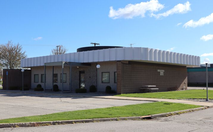 Pictures of Retail property located at 6161 STATE ST, SAGINAW, MI 48603-3426 for sales - image #1