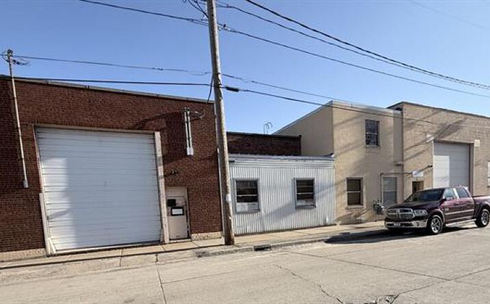 Pictures of Industrial property located at 122 W 7TH Avenue, Oshkosh, WI 54902 for sales - image #1