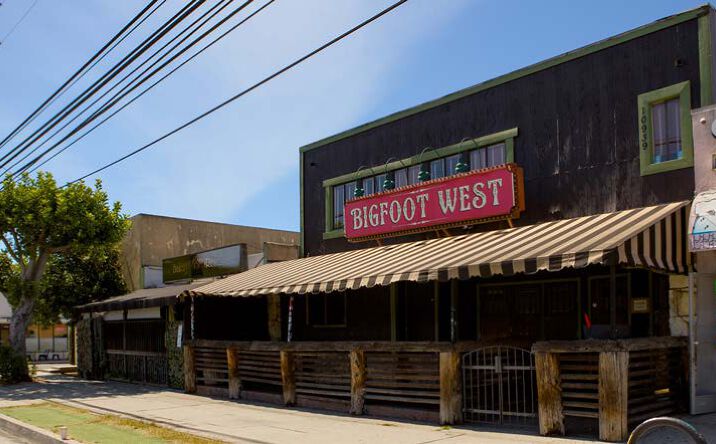 Pictures of Retail property located at 10939 Venice Blvd., Los Angeles, CA 90034 for sales - image #1