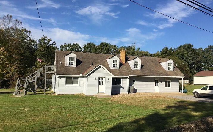 Pictures of Multifamily property located at 147 Georgetown Rd, Beaver Falls, PA 15010 for sales - image #1