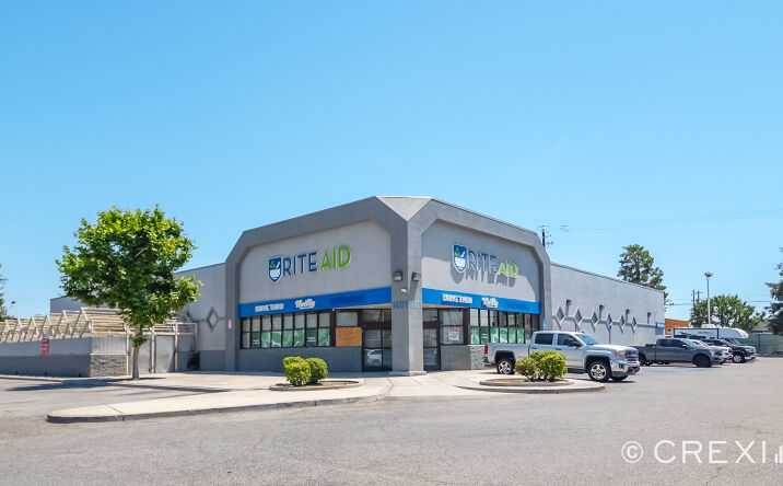Pictures of Retail property located at 1701 23rd St, Bakersfield, CA 93301 for sales - image #1