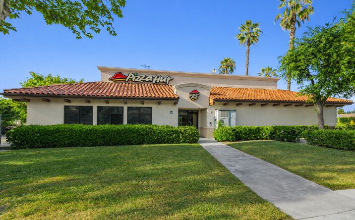 Pictures of Retail property located at 250 S. Akers St., Visalia, CA 93291 for sales - image #1