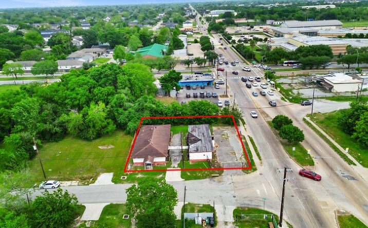 Pictures of Office, Mixed Use, Special Purpose property located at 3725 Reed Road, Houston, TX 77051 for sales - image #1