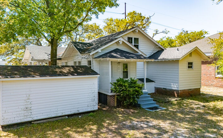Pictures of Retail, Office property located at 3014 Bridges Street, Morehead City, NC 28557 for sales - image #1