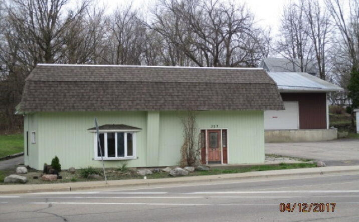 image of property at 327 CAPITAL AVE SW Battle Creek MI 49015-2528