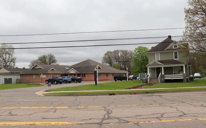 Pictures of Office property located at 2318 Gull Rd, Kalamazoo, MI 49048 for sales - image #1