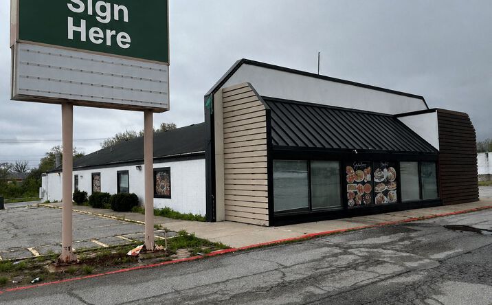 Pictures of Retail property located at 6190 Broadway, Merrillville, IN 46410 for sales - image #1