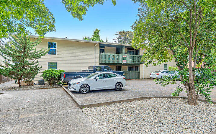 240 2nd Street, Davis