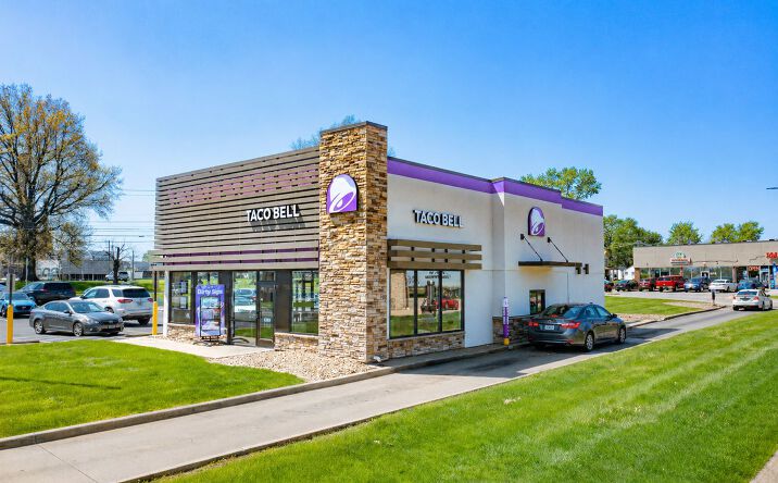 Pictures of Retail property located at 1305 North Main Street, Orrville, OH 44667 for sales - image #1
