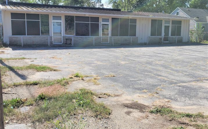 Pictures of Retail, Office, Industrial property located at 2148 Red Arrow Highway, Benton Harbor, MI 49022 for sales - image #1