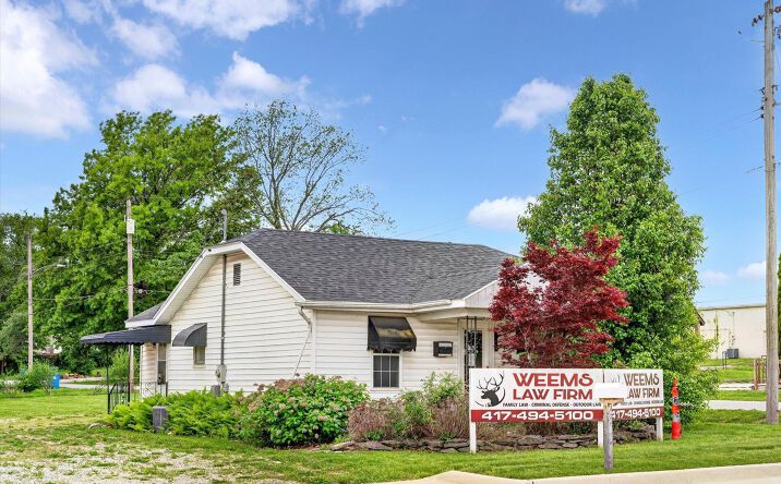 Pictures of Retail property located at 214 West Mount Vernon Street, Nixa, MO 65714 for sales - image #1