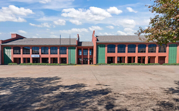 Pictures of Office property located at 800 North Spring Street, Shreveport, LA 71101 for sales - image #1