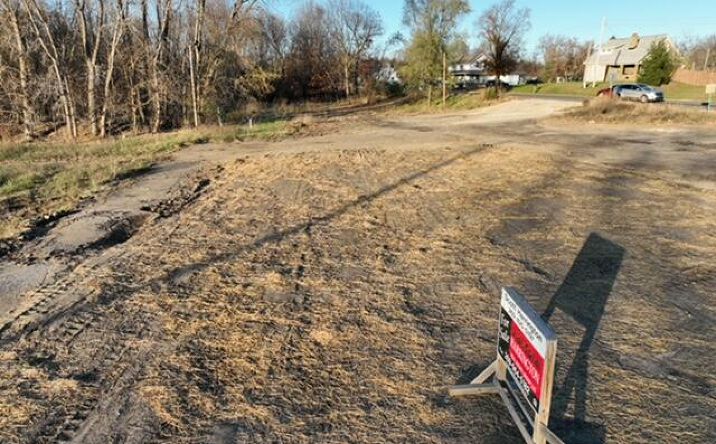 Pictures of Retail, Industrial property located at 1399 E Michigan Avenue, Battle Creek, MI 49014 for sales - image #1