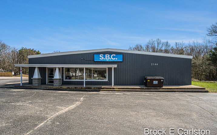Pictures of Retail, Office, Industrial property located at 2144 Whitehall Road, Muskegon, MI 49445 for sales - image #1