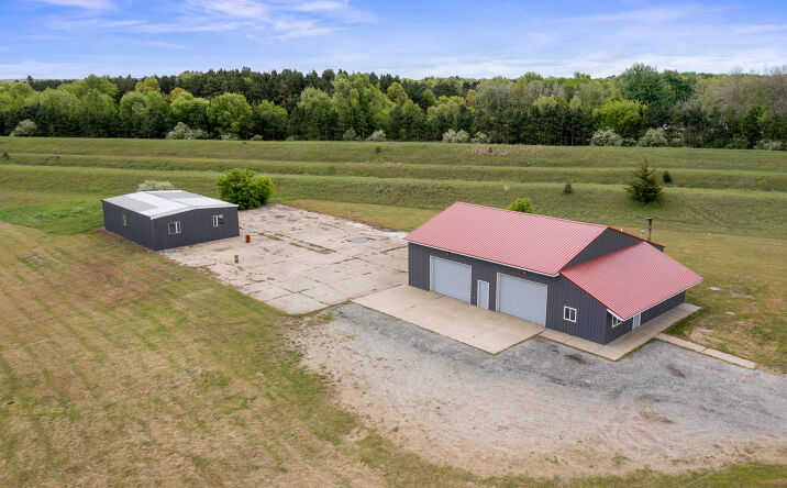 Pictures of Business for Sale, Retail, Industrial property located at 12292 S Oak Avenue, Grant, MI 49327 for sales - image #1