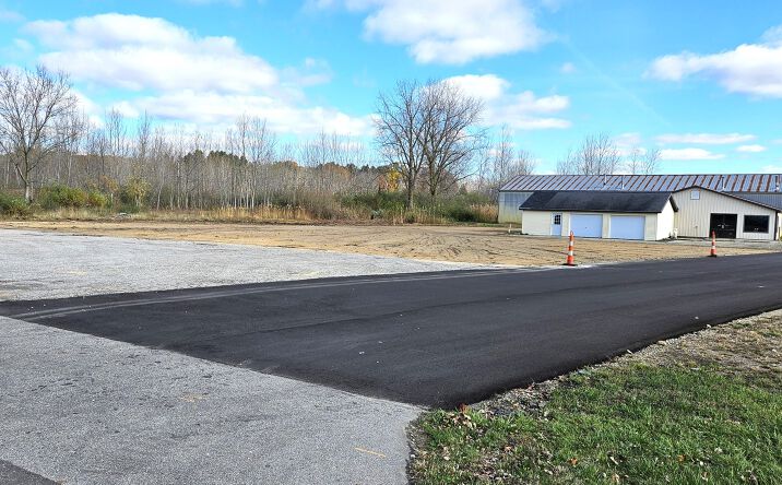 Pictures of Retail, Office, Land, Special Purpose property located at 09279 M-140 Highway, South Haven, MI 49090 for sales - image #1