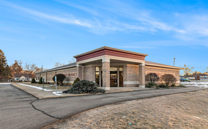 Pictures of Retail, Office property located at 210 Hinckley Boulevard, Jackson, MI 49203 for sales - image #1