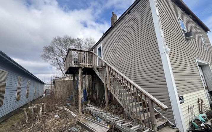 Pictures of Retail, Office, Industrial property located at 4 W Linden Street, Three Oaks, MI 49128 for sales - image #1