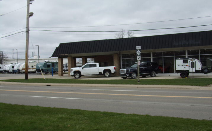 Pictures of Business for Sale, Retail, Office, Industrial property located at 99 W Carleton Road, Hillsdale, MI 49242 for sales - image #1