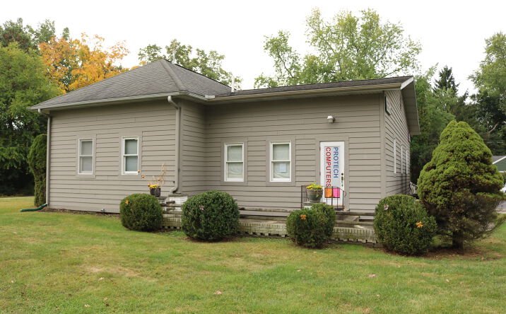 Pictures of Business for Sale, Office property located at 900 Horton Road, Jackson, MI 49203 for sales - image #1